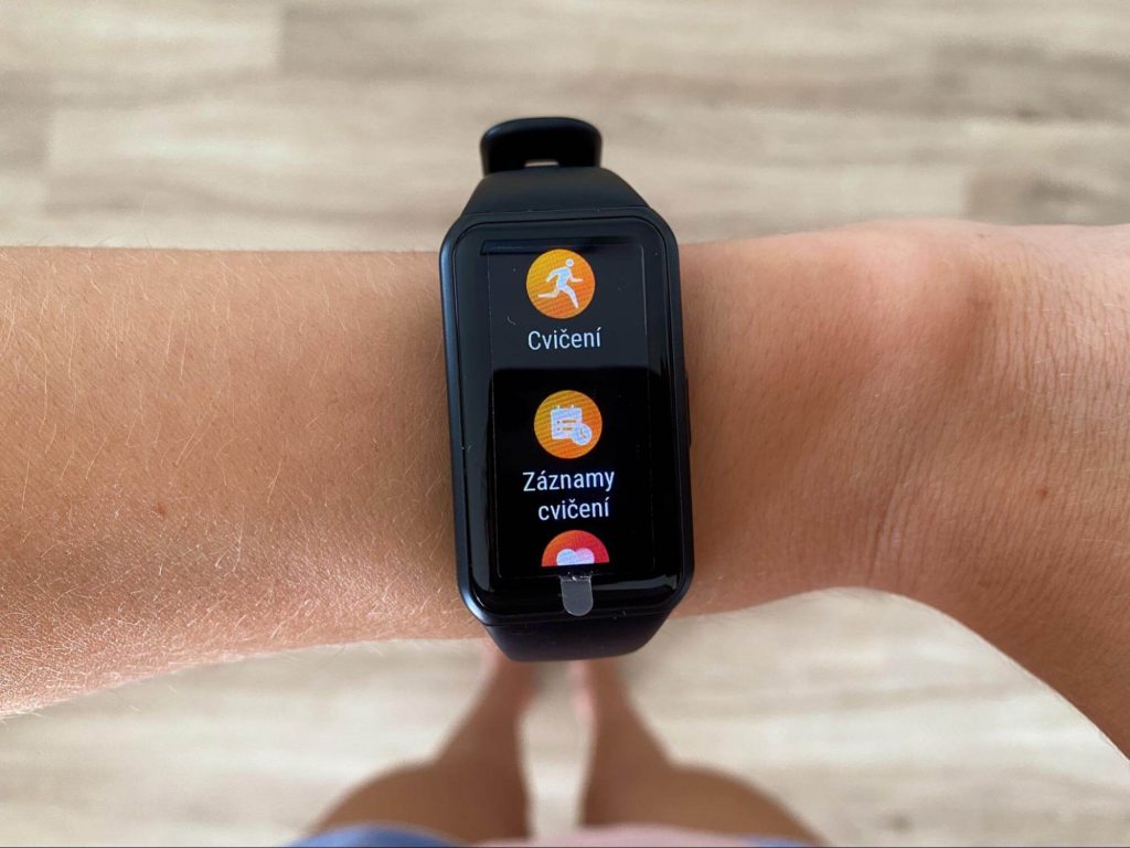 Menu główne jest przejrzyste