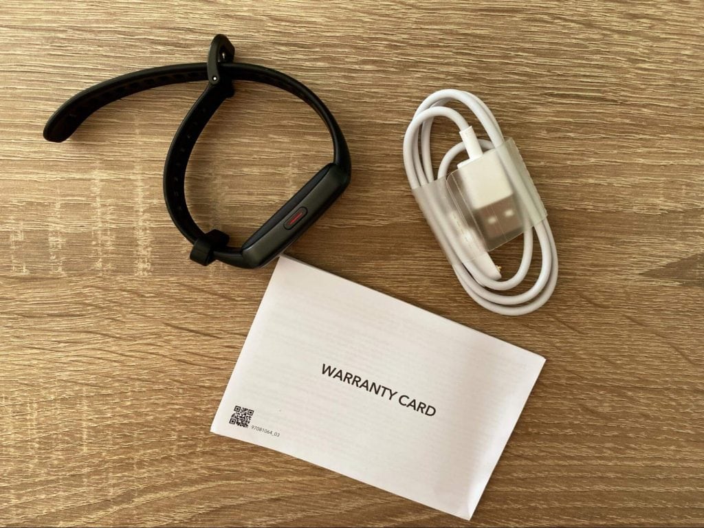 Przewód zasilający w zestawie