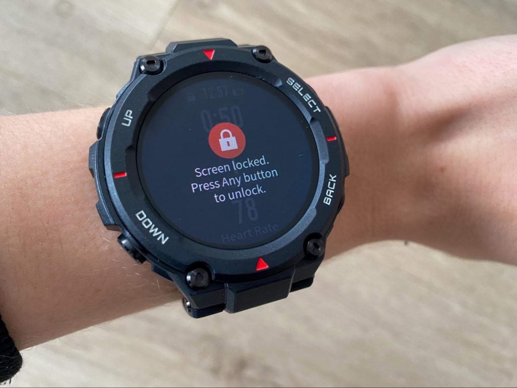 Wyświetlacz pozostaje zablokowany