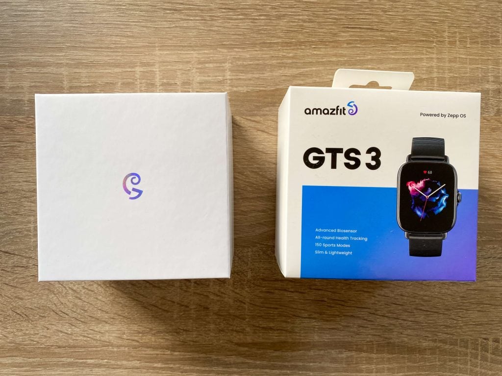 Opakowanie jest zdominowane przez prosty design