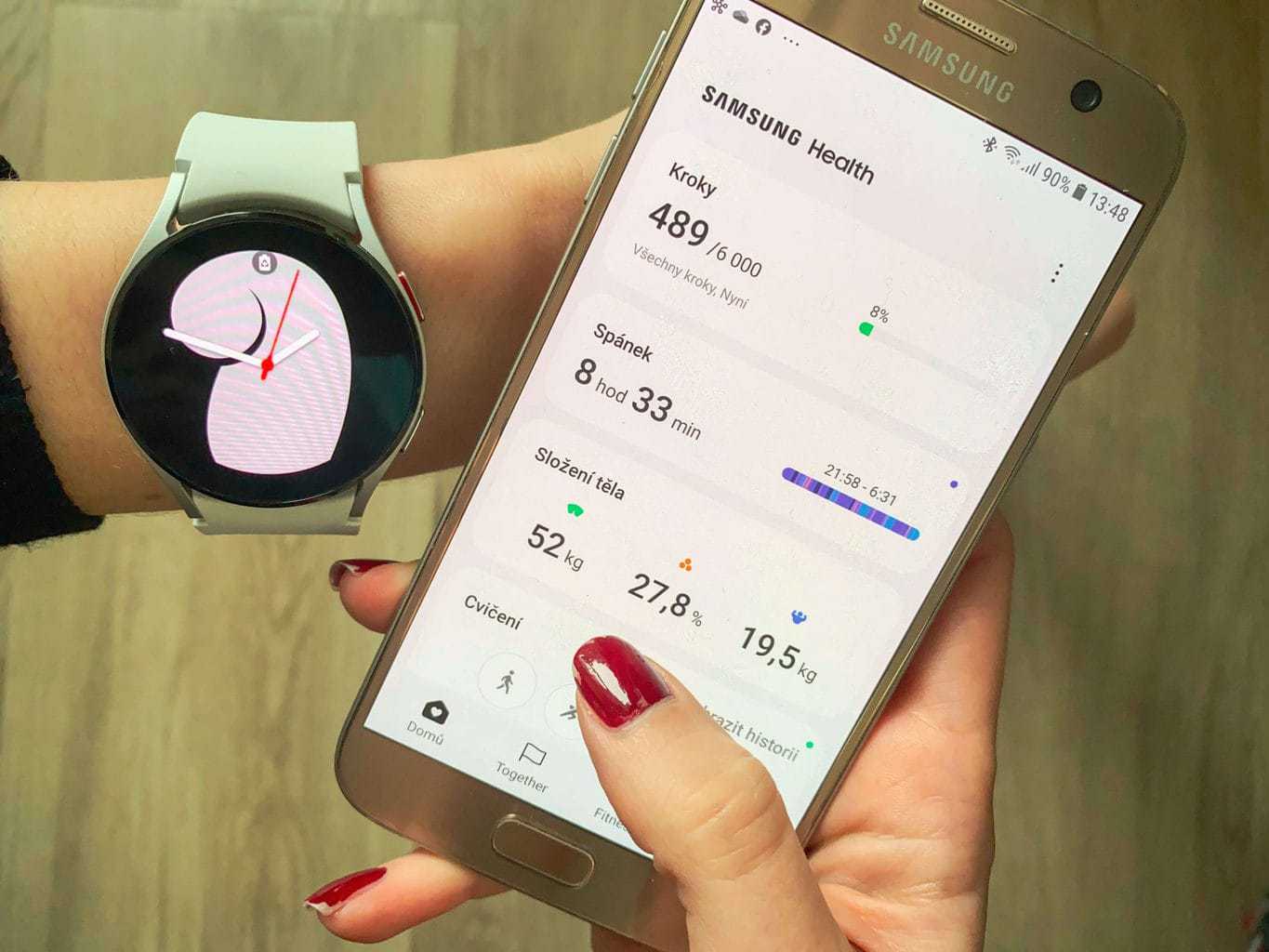 Aplikacja mobilna jest przejrzysta