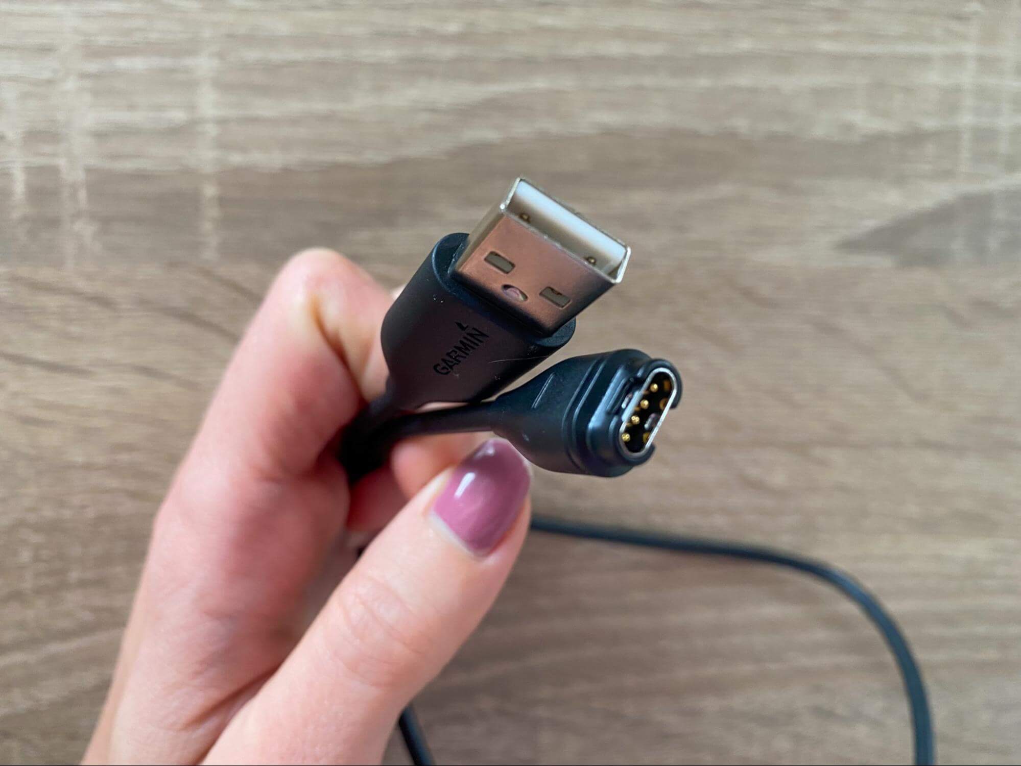 Kabel zasilający znajduje się w zestawie