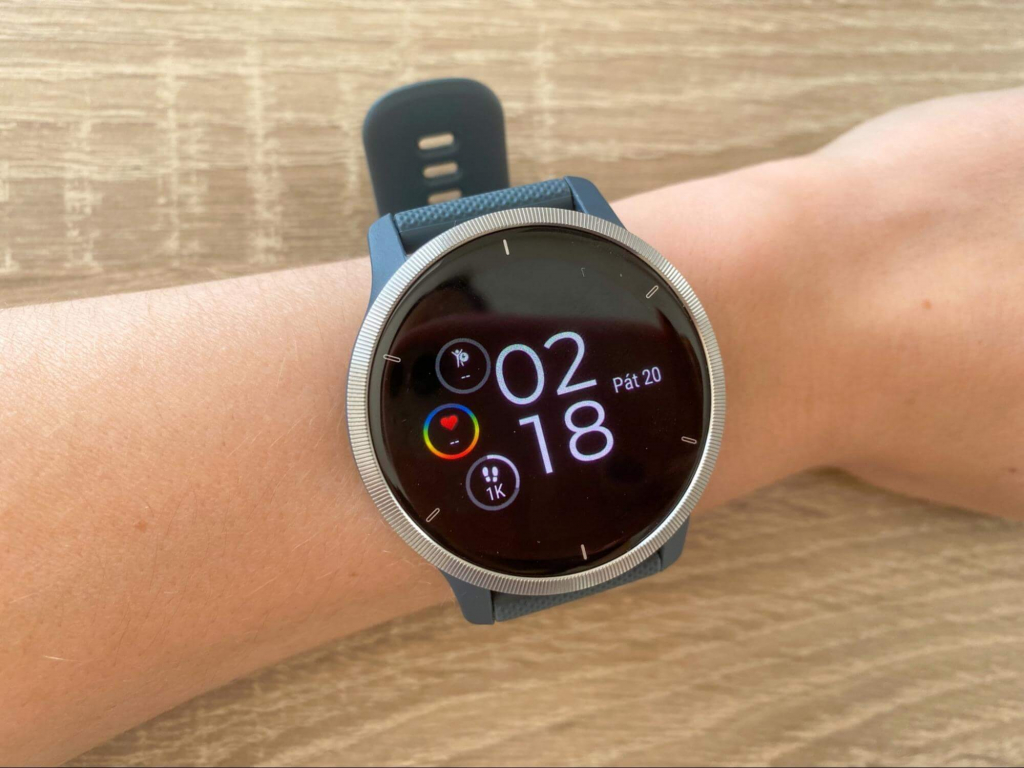 Istnieje możliwość zmiany wyglądu tarczy zegarka