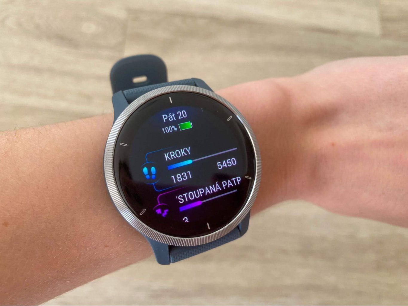 Grafika jest dobrze zaprojektowana