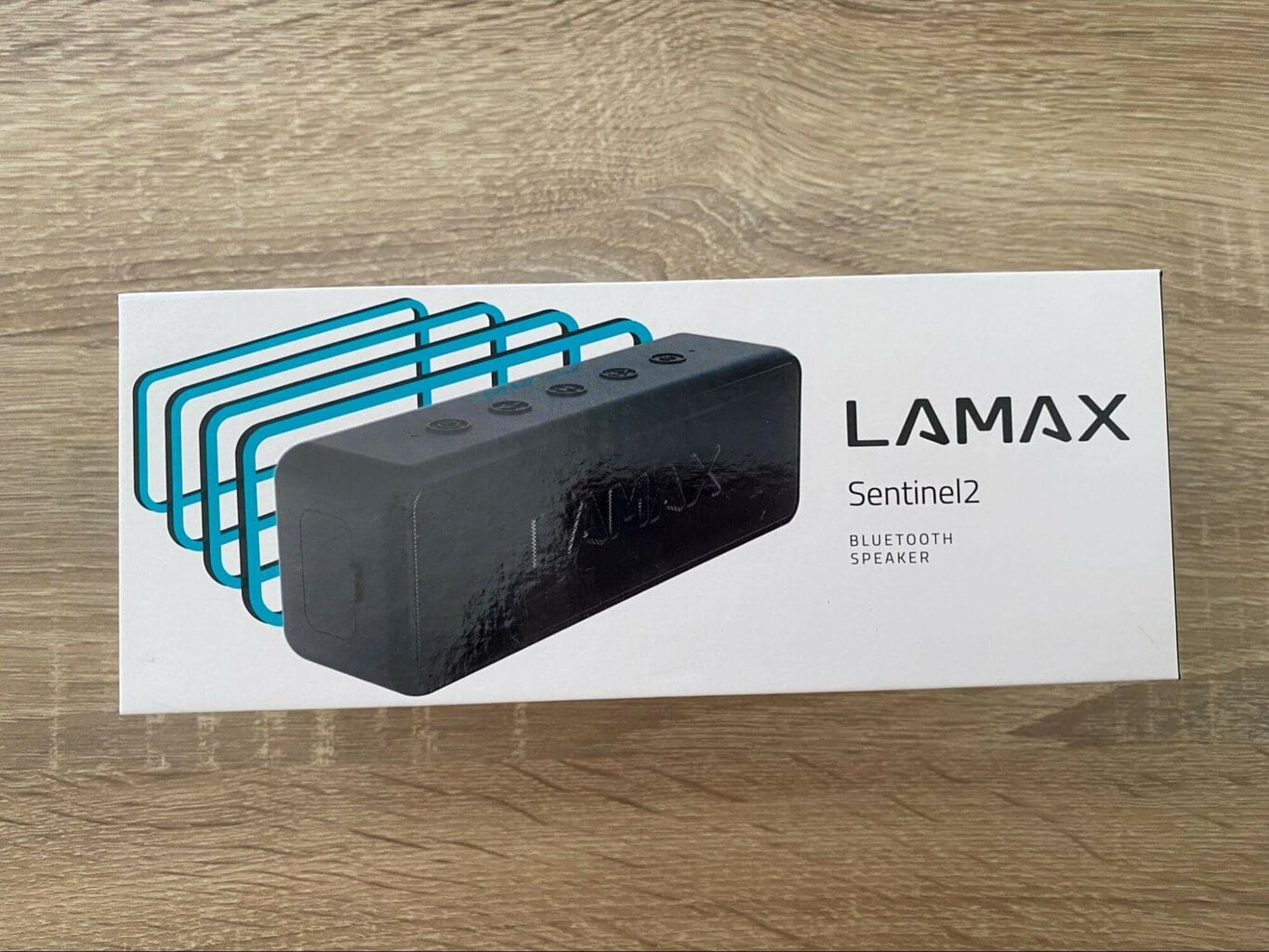 Głośnik jest sprzedawany w tym pudełku