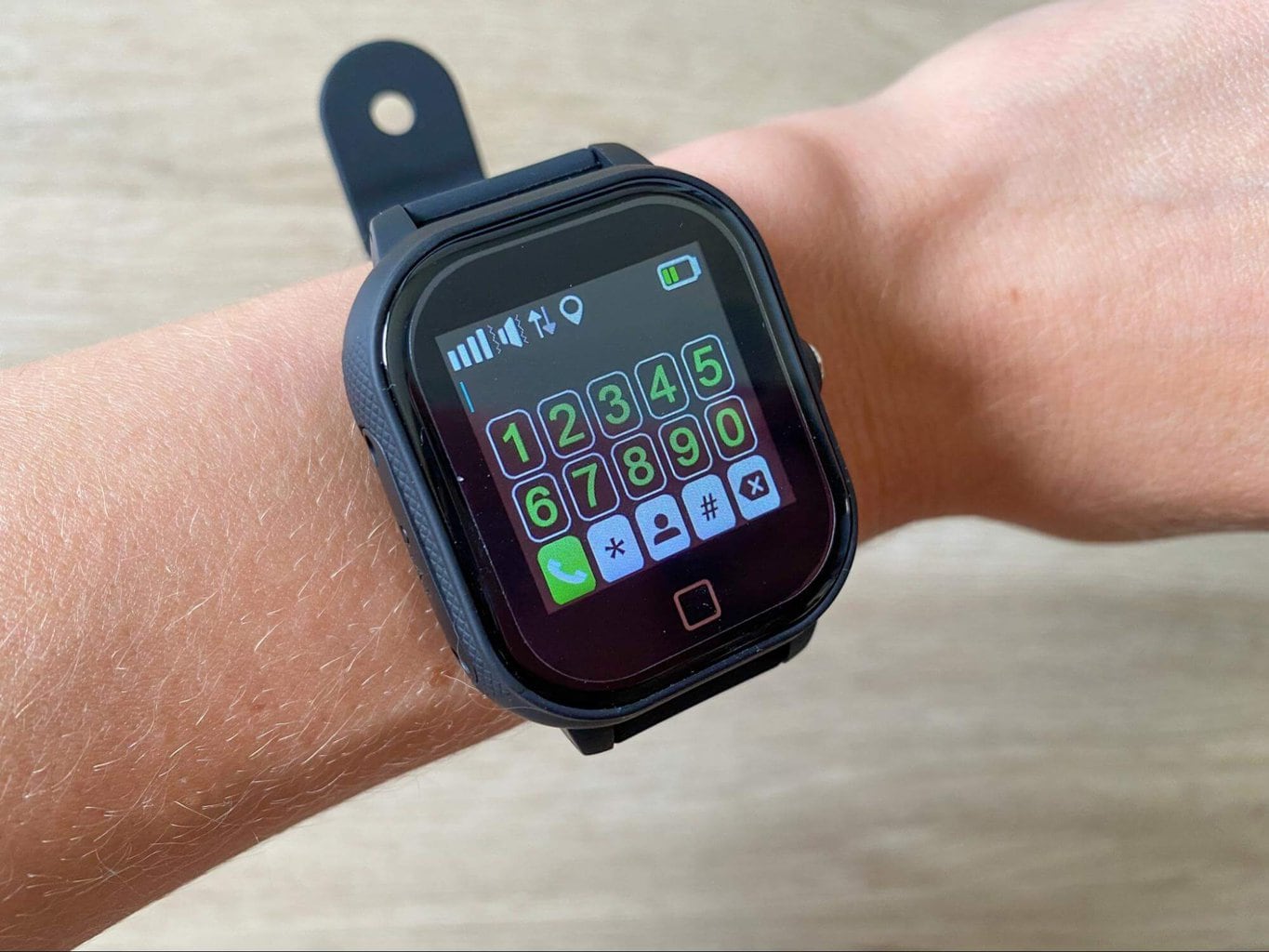 Z Lamax WatchY2 można wykonywać połączenia