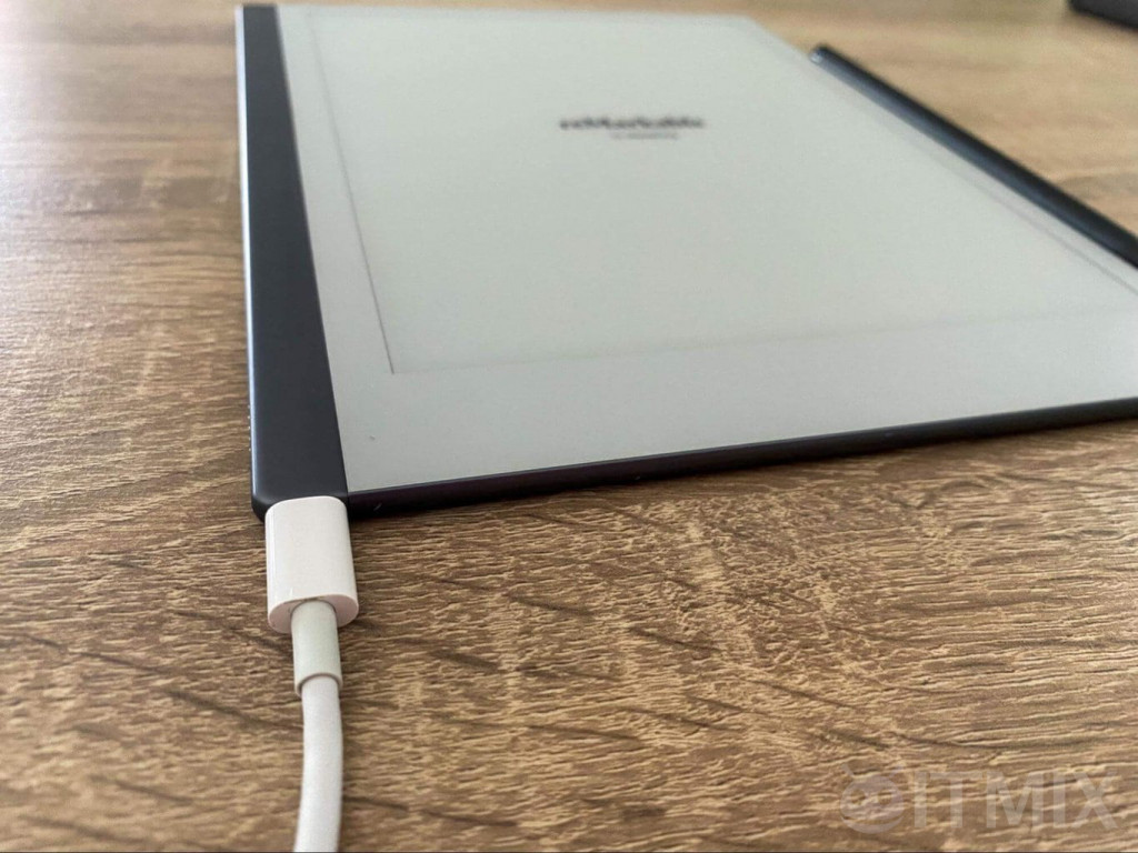 Ładowanie reMarkable 2