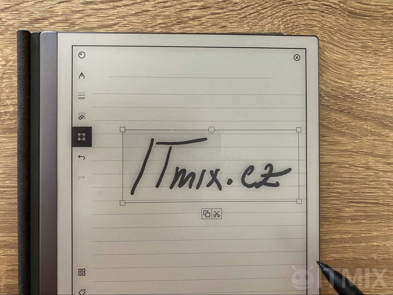 Tekst można rozszerzać (i powiększać)