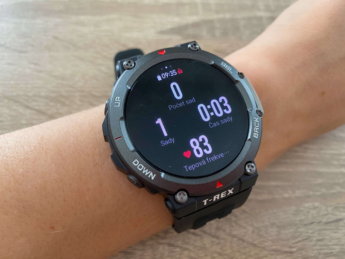 Mierzy kilka parametrów