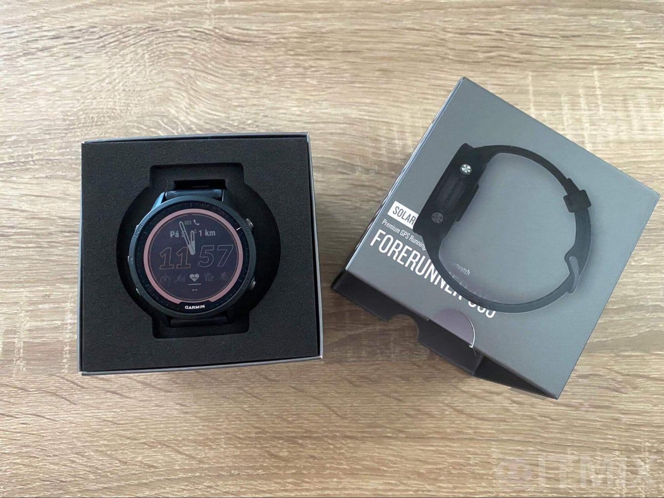 Zegarek po otwarciu pudełka