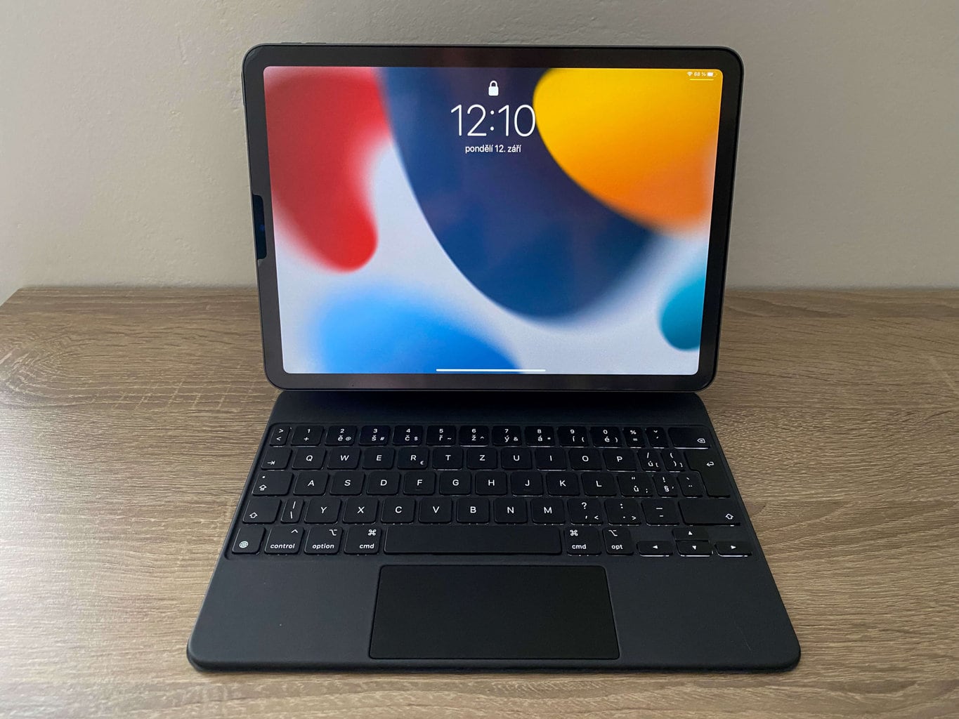 Konstrukcja przypominająca mniejszy notatnik