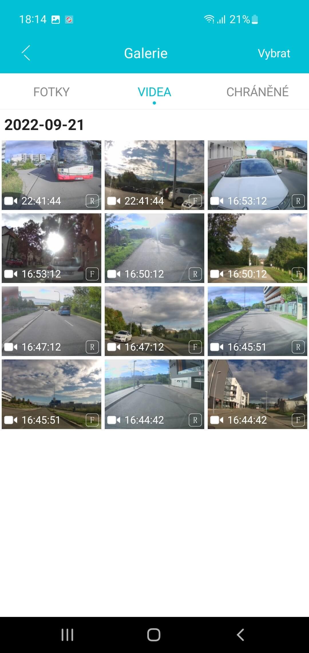 Archiwum jest podzielone na trzy części, co poprawia jego przejrzystość