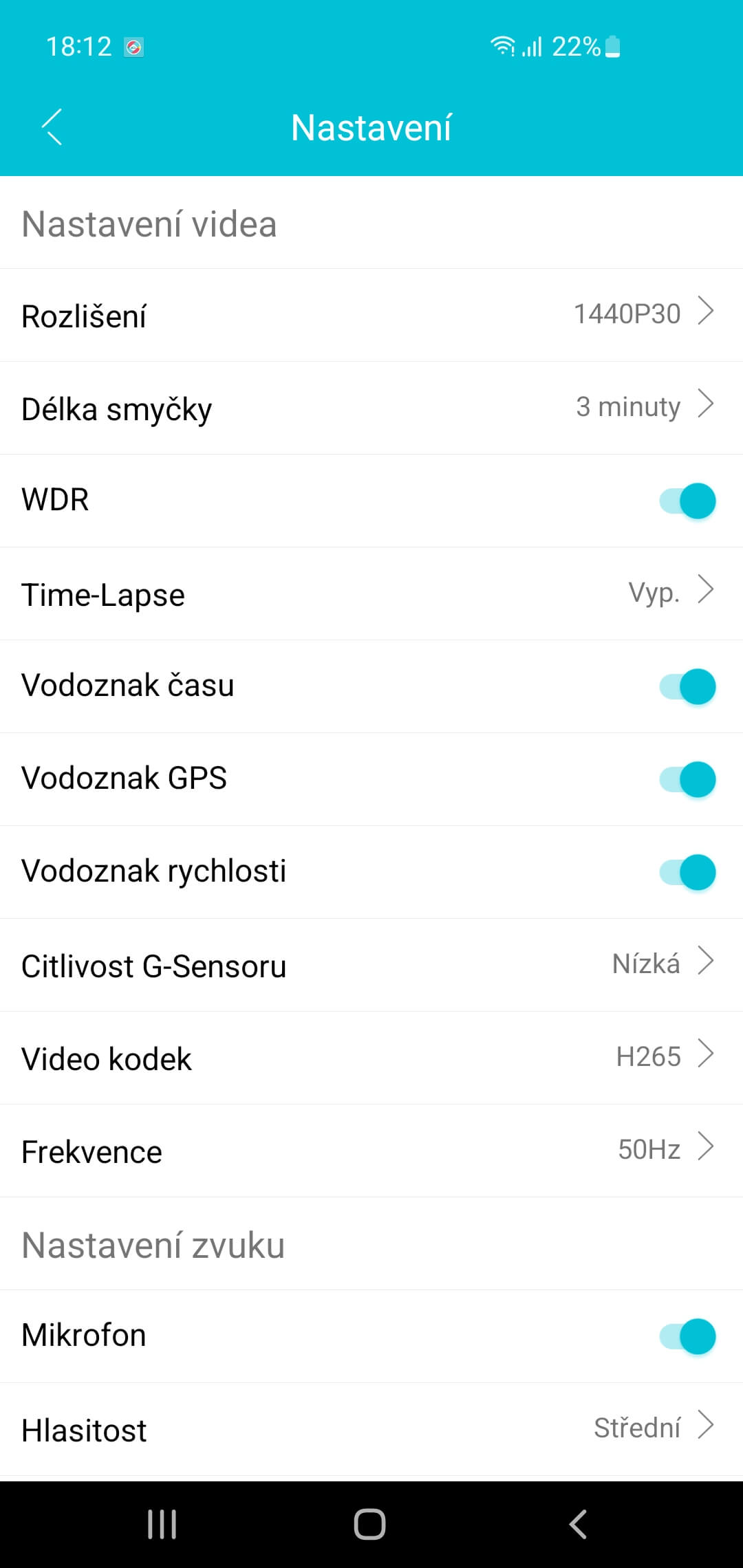 Ustawienia kamery są w zasadzie dostępne tylko w aplikacji