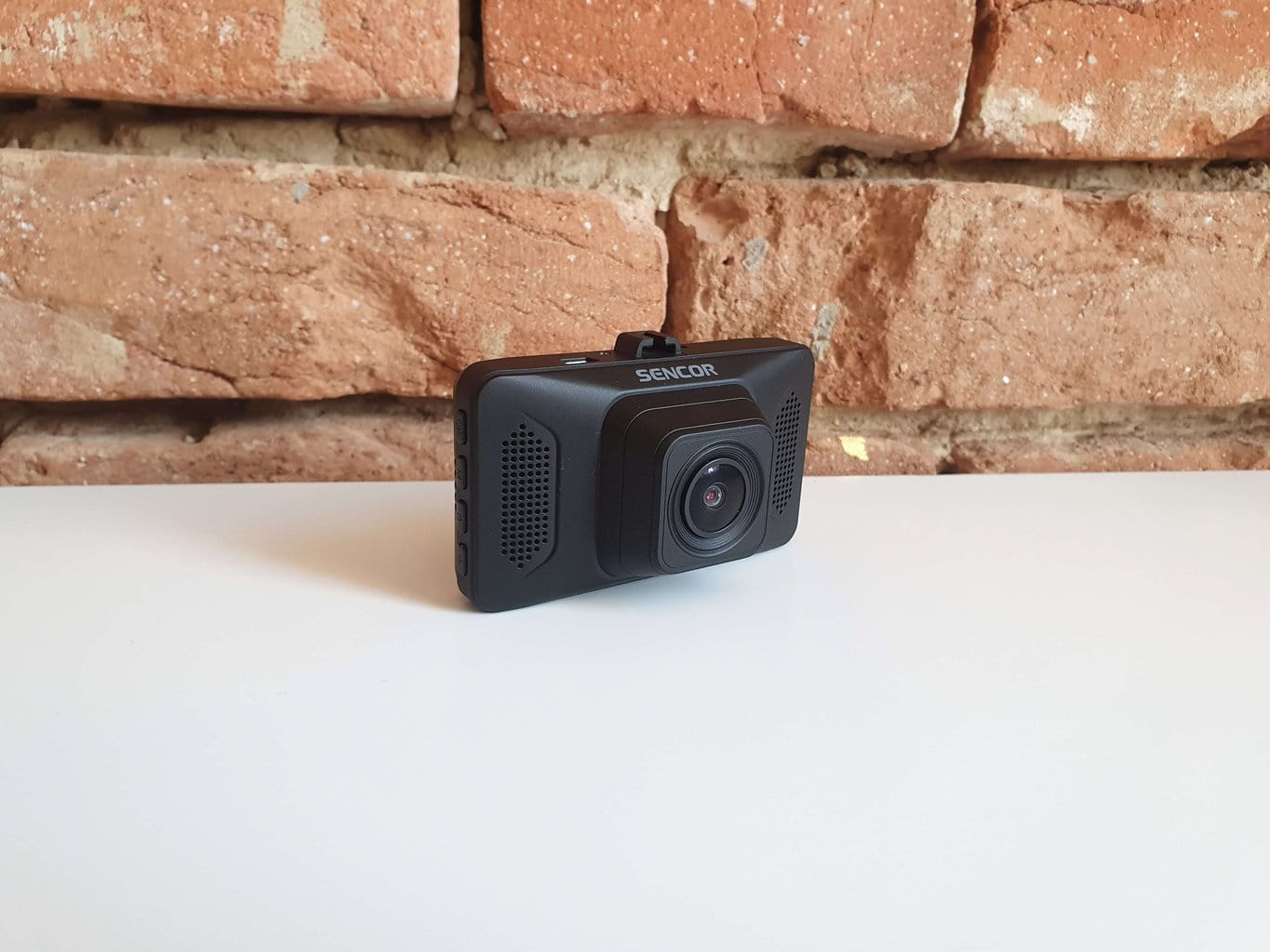 Recenzja: kamera samochodowa Sencor SCR 4400