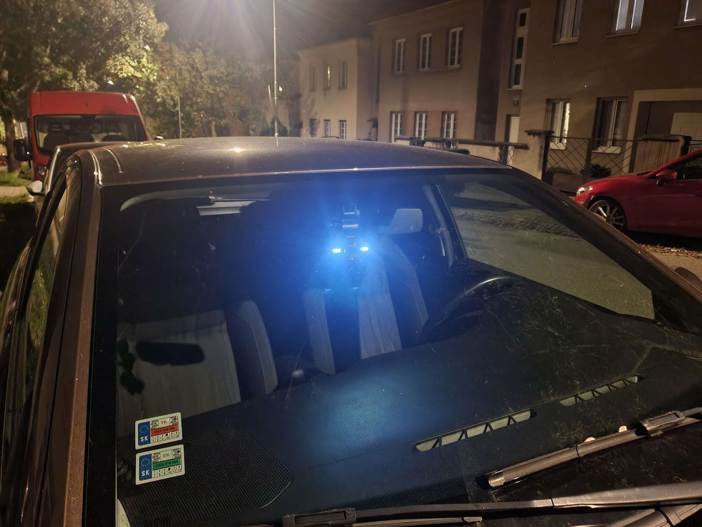 Jak nie używać podświetlenia LED w kamerze.