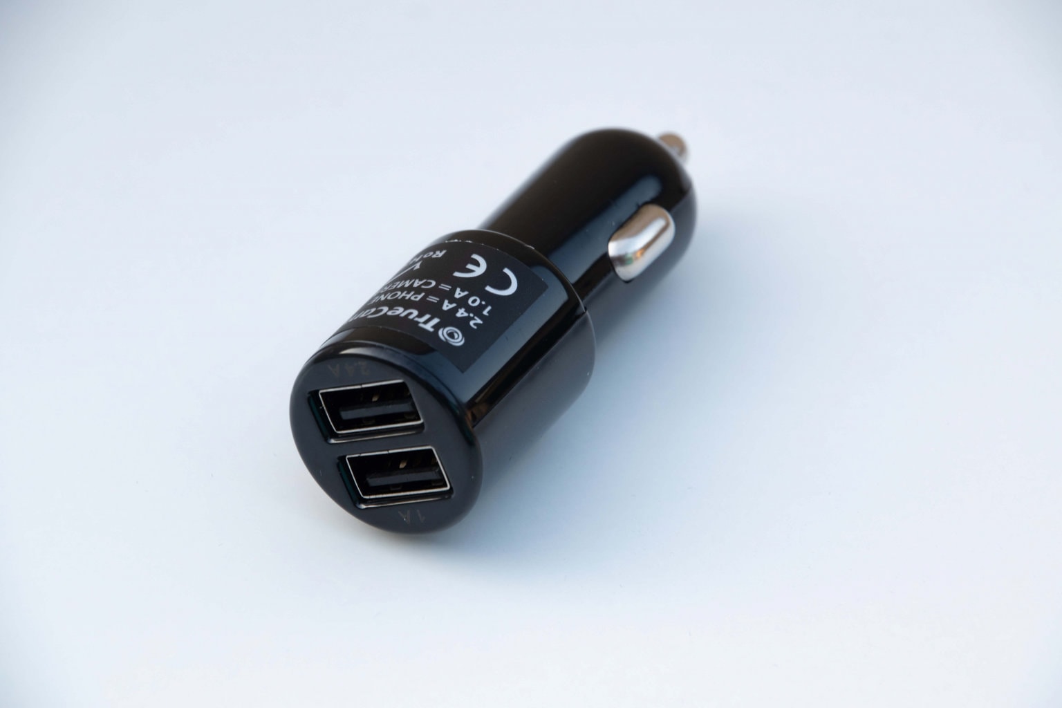 Zasilacz jest również rozdzielaczem USB