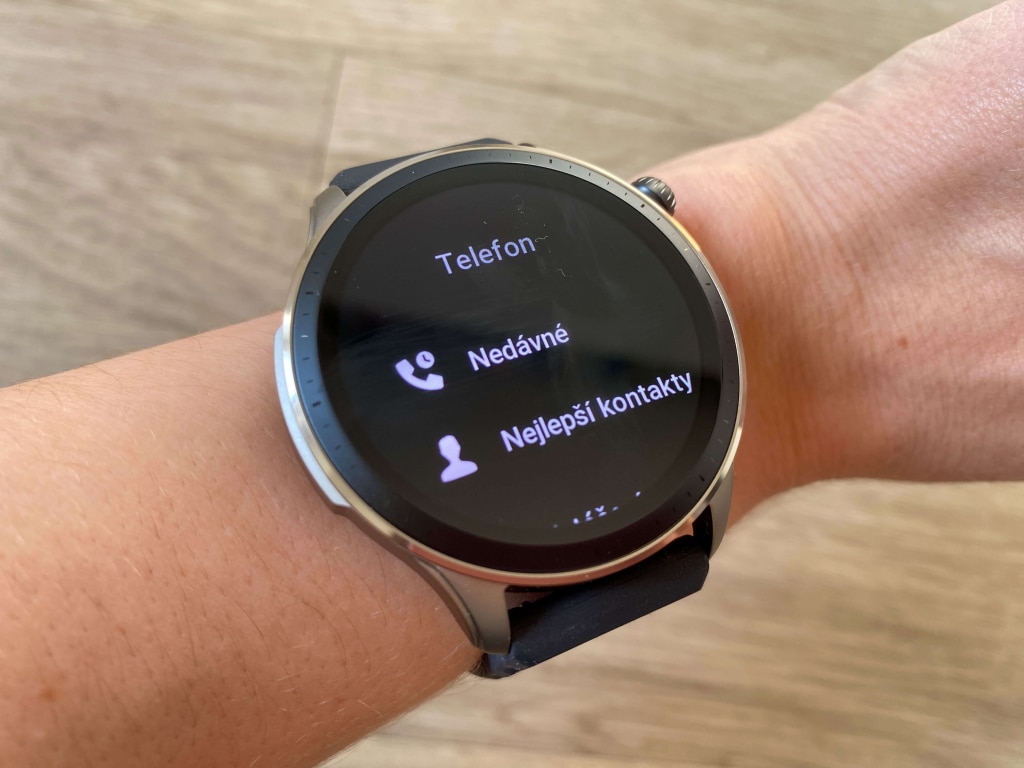 Z zegarka możesz wykonywać połączenia telefoniczne
