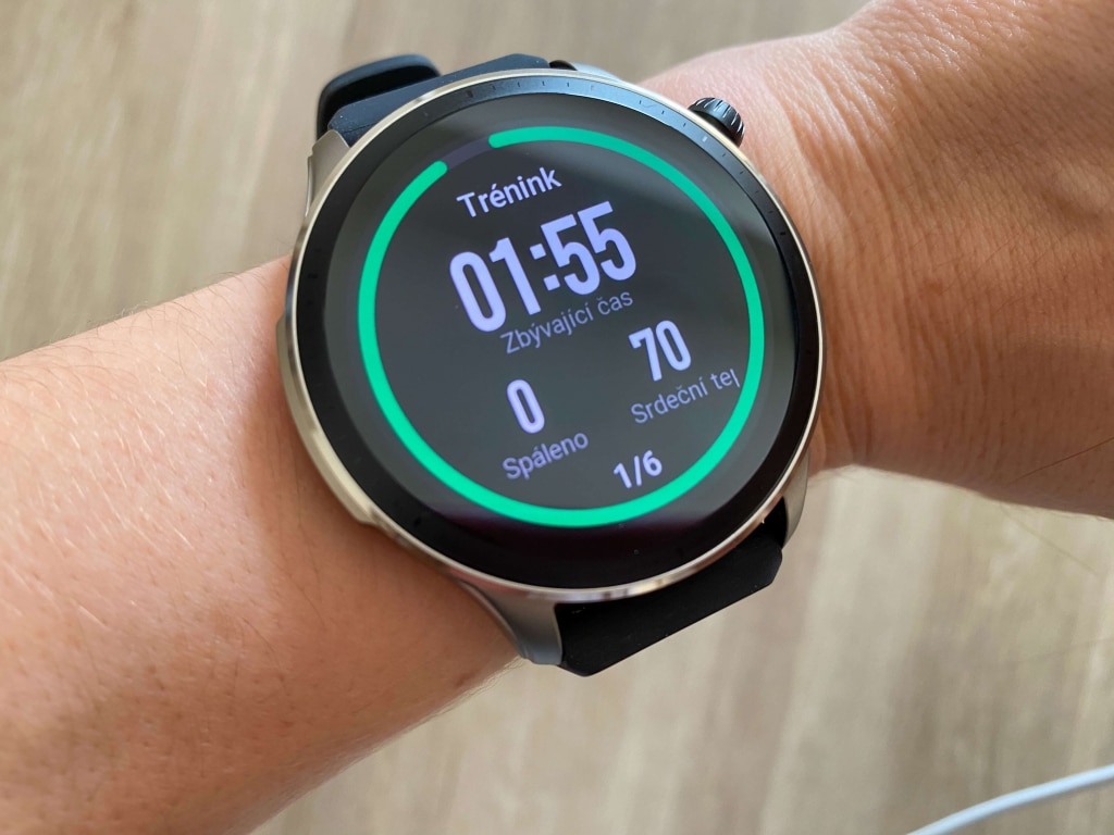 Powiadomienia o treningu i czasie przerwy