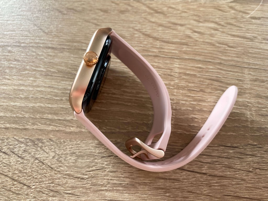 Zegarek wygląda bardzo elegancko