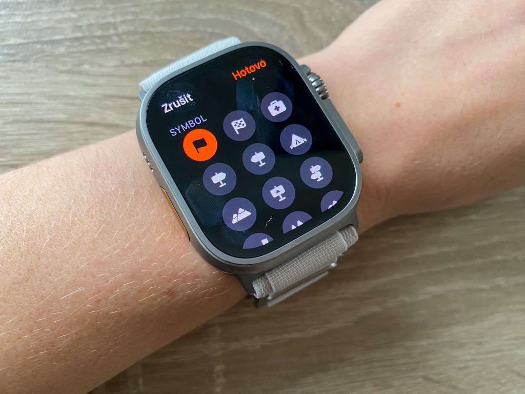 Mają one symbole tematyczne