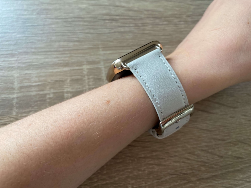 Pasek sprawia eleganckie wrażenie