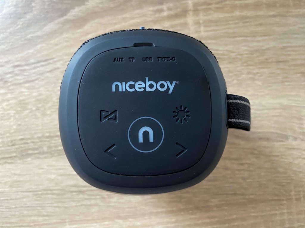 Elementy sterujące na górze