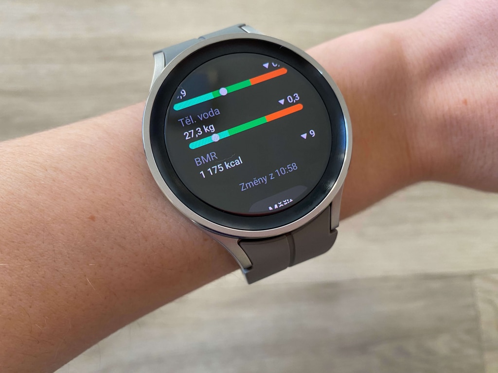 Obejmuje wartość BMI