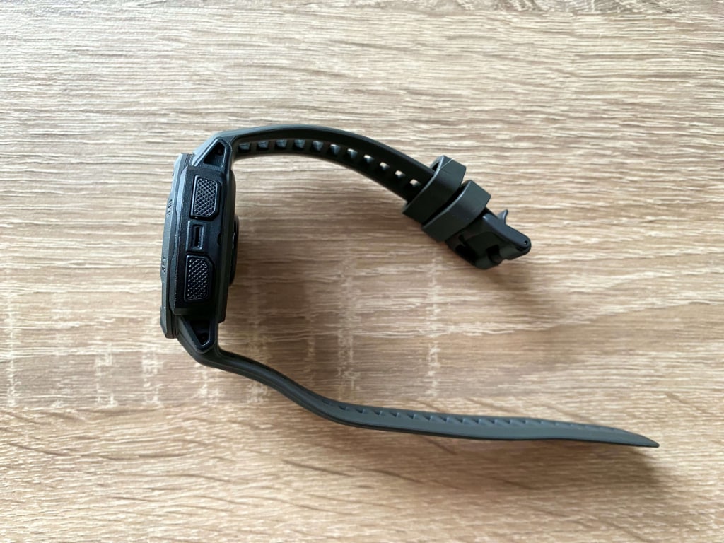 Po prawej stronie znajdziemy 2 przyciski