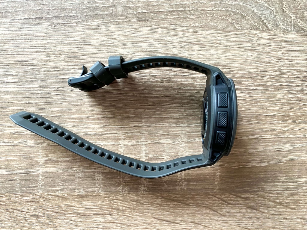 Po lewej stronie znajdują się 3 przyciski