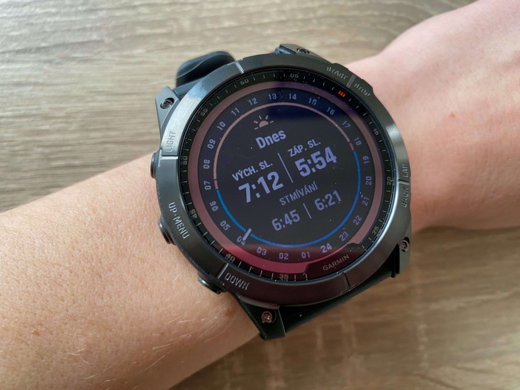 Wyświetlanie wschodu i zachodu słońca