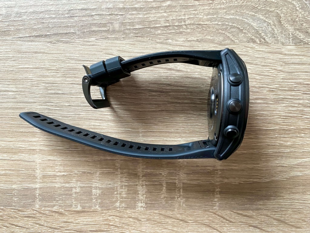 Po lewej stronie znajdują się 3 przyciski