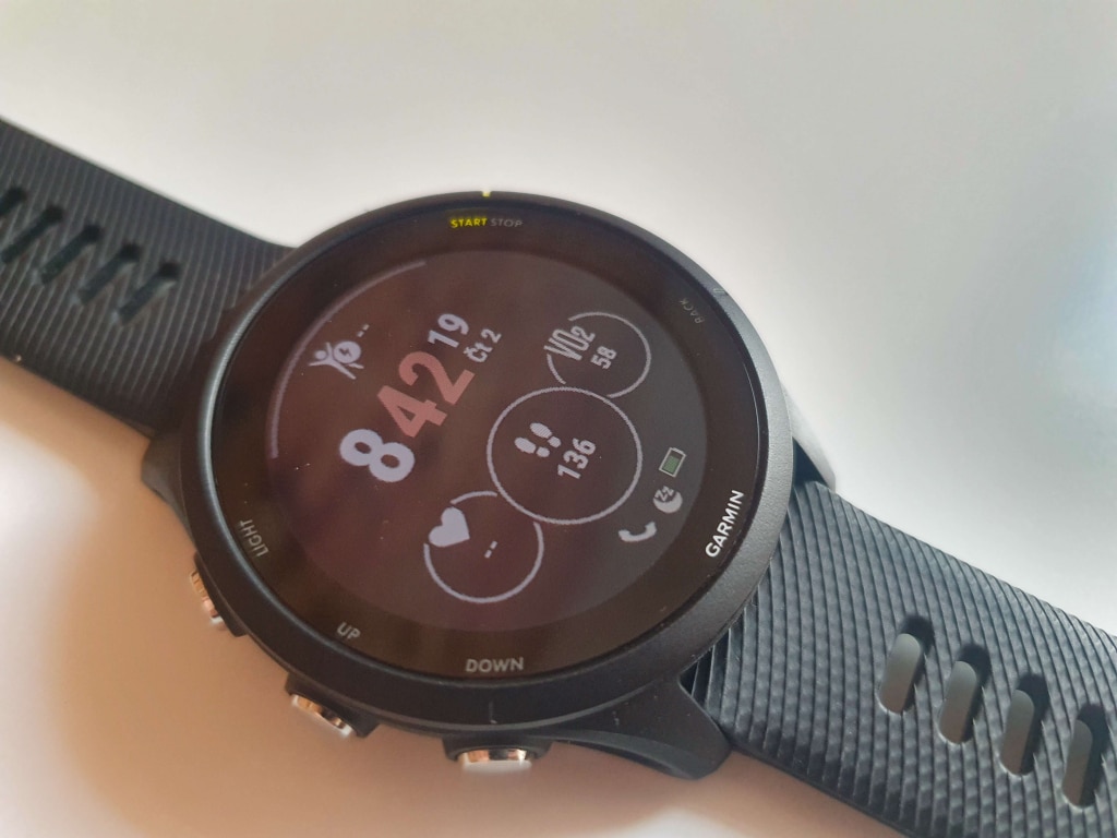 Ekran jest wyraźny i czytelny