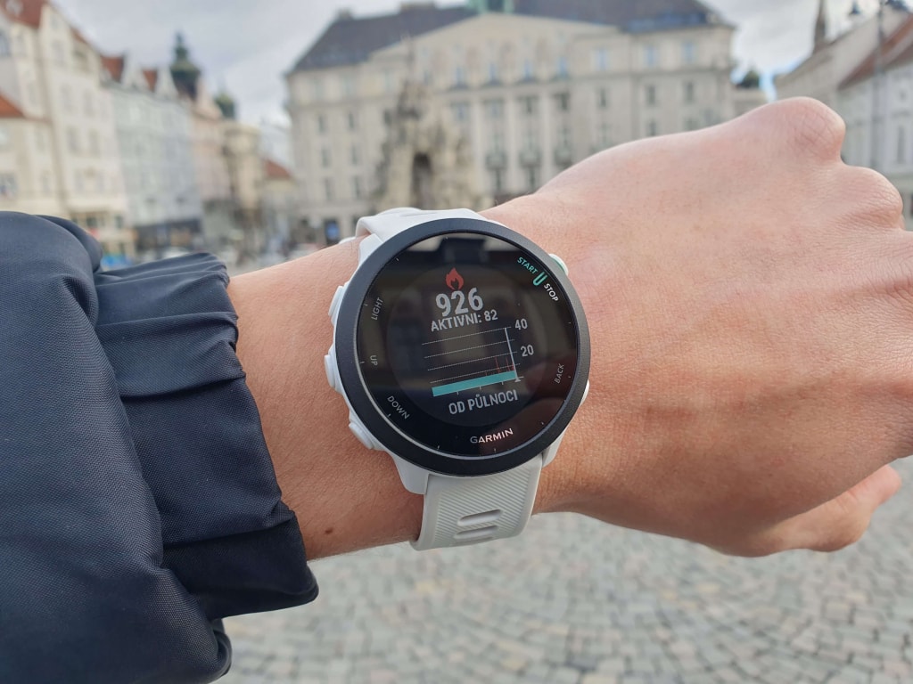 Zegarek wyświetla również wykres spalonych kalorii od północy