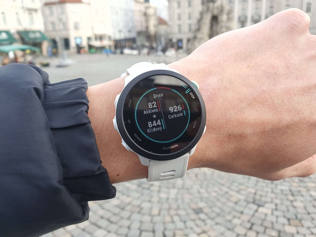 Pomiar składa się z pasywnego i aktywnego składnika spalonych kalorii