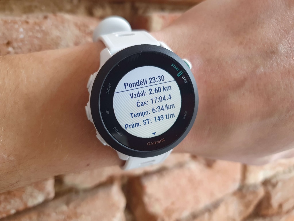 Szczegółowe statystyki oferują różne wartości średnie