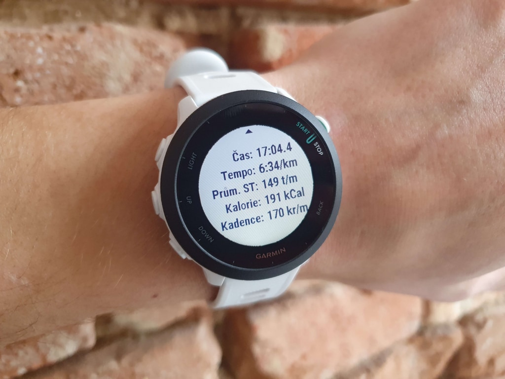 W przypadku tego modelu szczegółowe statystyki można dopasować do dwóch widoków