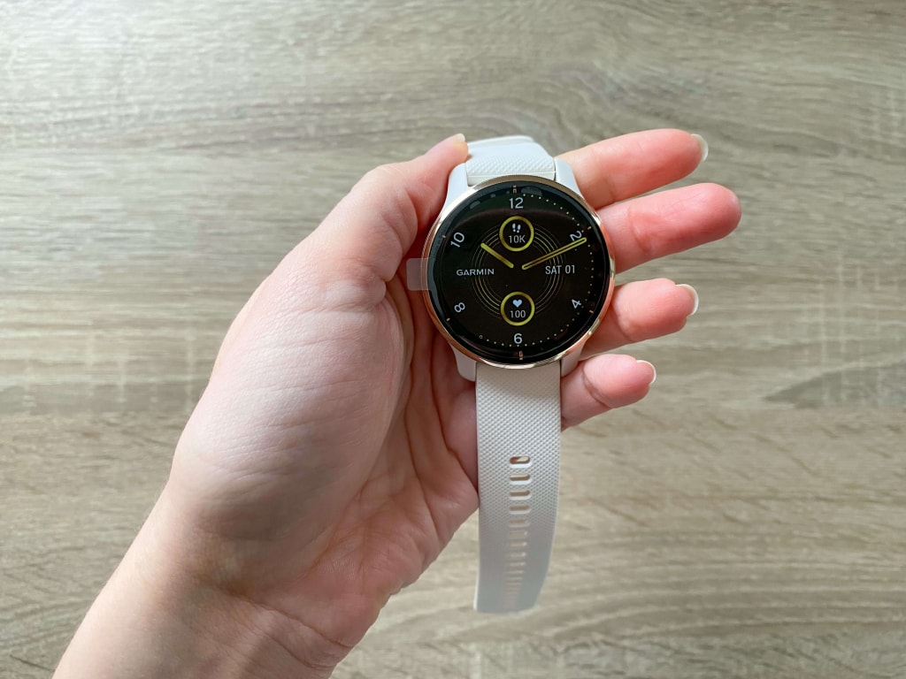 Zegarek wygląda bardzo elegancko