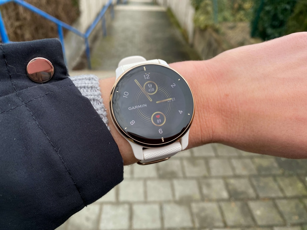 Wyświetlacz jest czytelny nawet pod gołym niebem