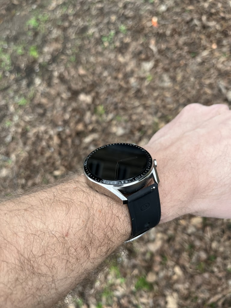 Lepiej leży na szerszym nadgarstku