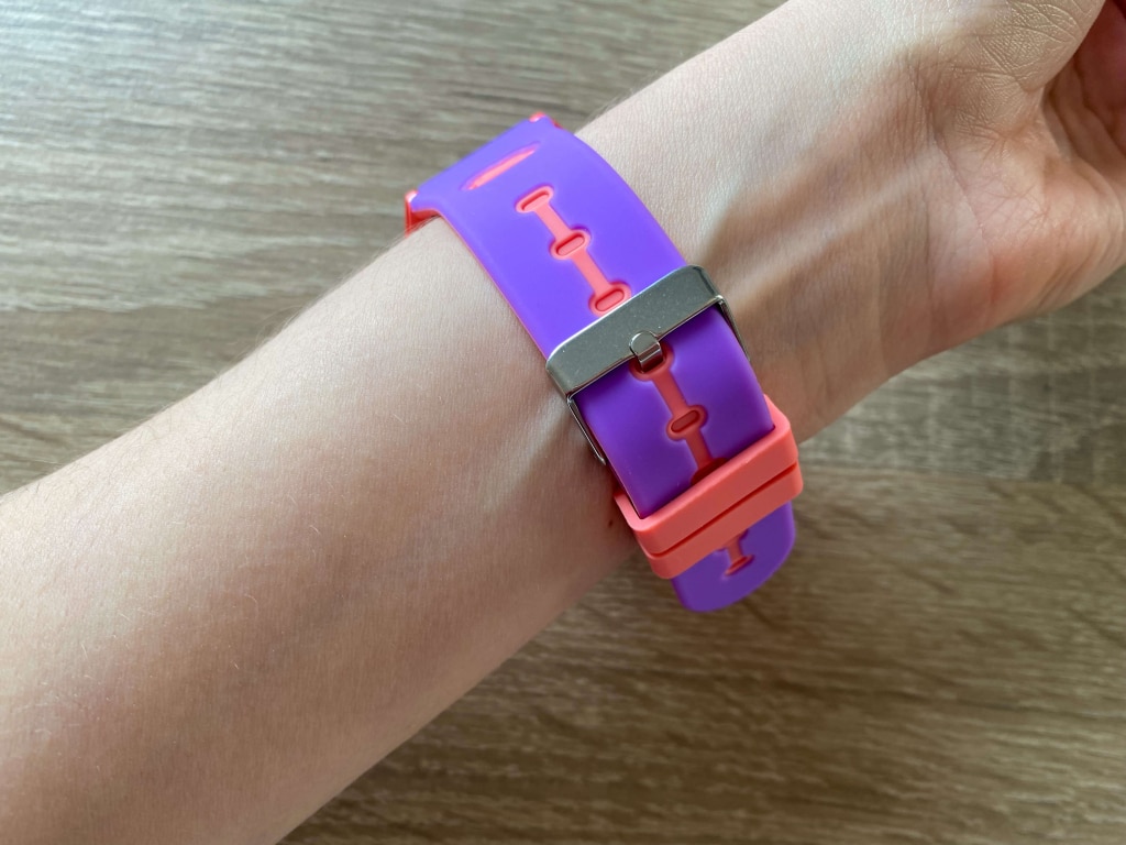 Silikonowy pasek jest wygodny