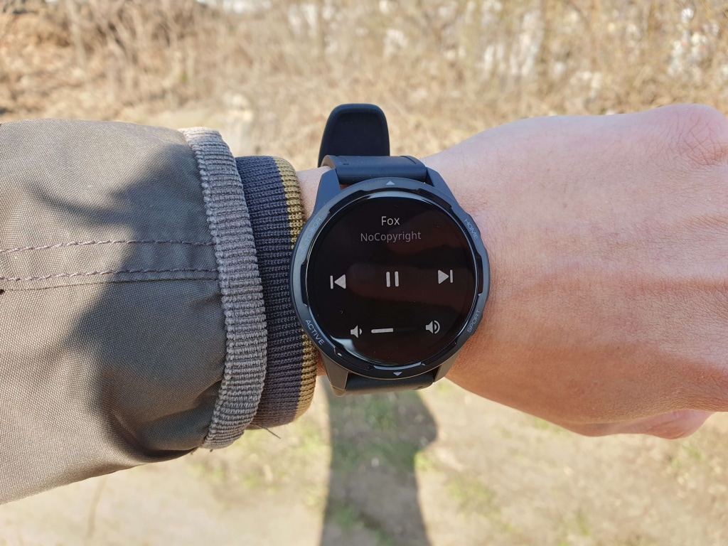 Sterowanie muzyką jest mile widzianą funkcją w każdym zegarku sportowym