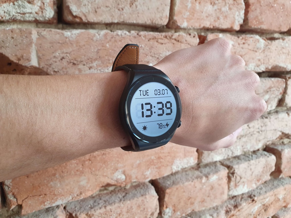 Wybierz jasne tło z ciemnymi cyframi dla najlepszej widoczności