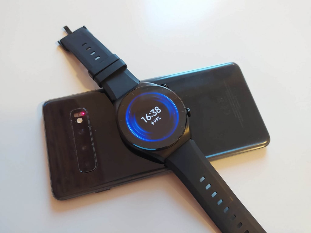 Ładowanie zegarka za pomocą smartfona to bardzo pożądana funkcja