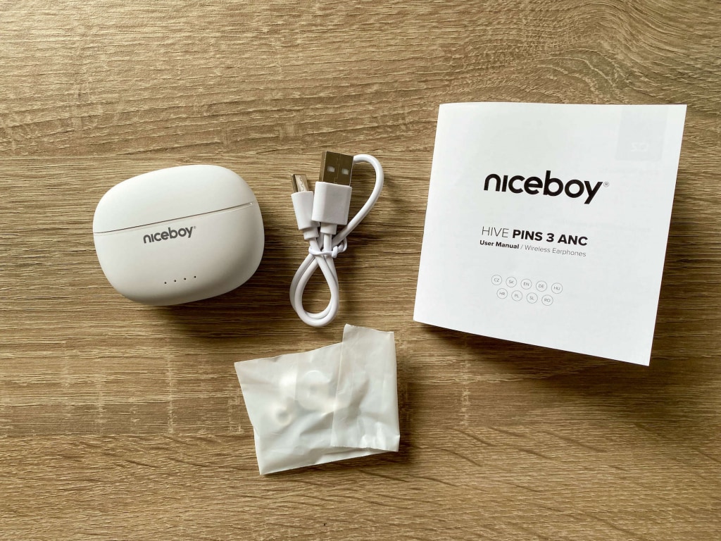 W zestawie znajdują się praktyczne akcesoria