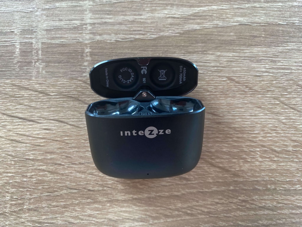 Każda słuchawka ma swoją podstawkę