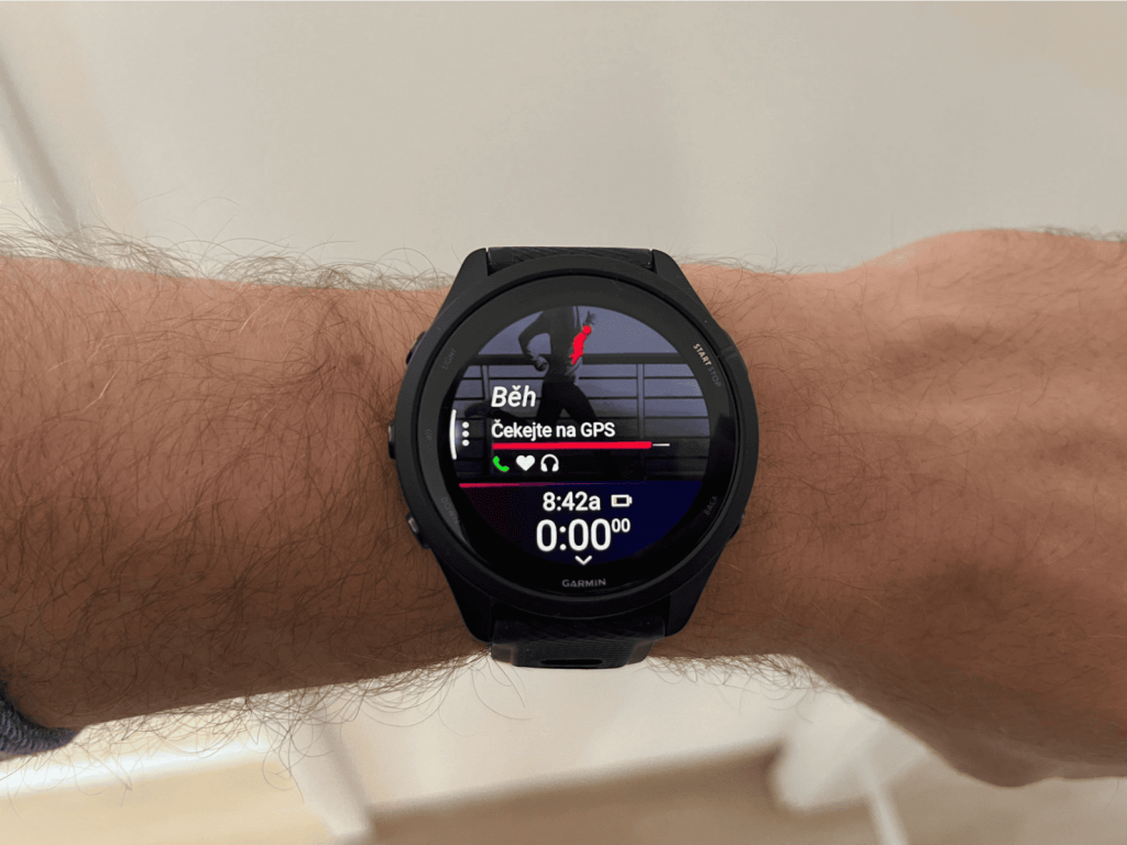 Poczekaj chwilę, aż GPS się zsynchronizuje i jesteś gotowy do pracy