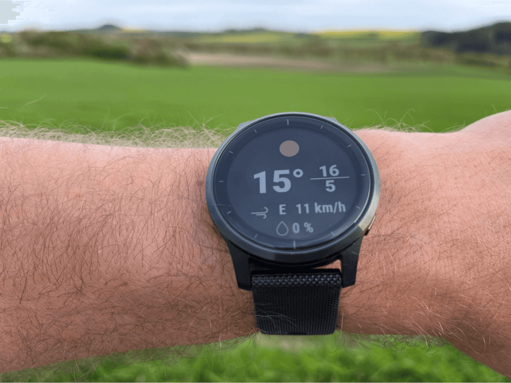 Możesz również zobaczyć aktualną pogodę na zegarku (załadowaną z telefonu)