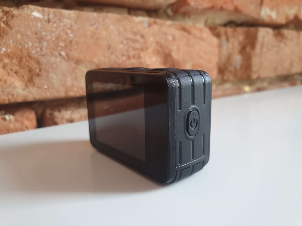 Przyciskom nie brakuje symboli, dzięki czemu są łatwe w nawigacji