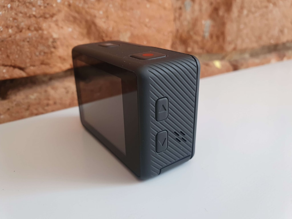 Przyciski zastępują sterowanie dotykowe