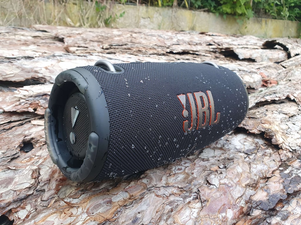 Woda i kurz nie powinny uszkodzić głośnika